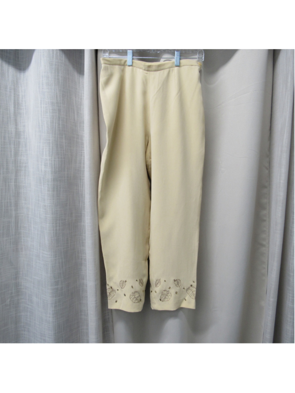 VTG Due Per Due Collection 100% Silk Crap Pants Yellow Embroidered Hem Size 6